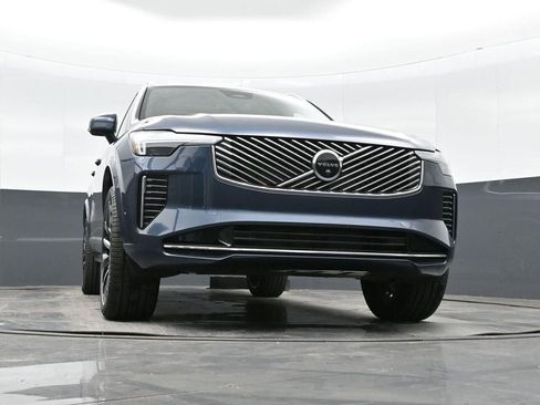 New 2026 Volvo XC90 B6 Plus image 25
