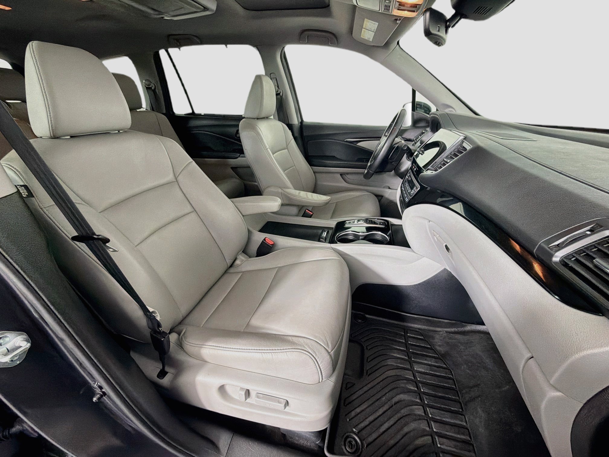 Used 2021 Honda Pilot Touring image 33