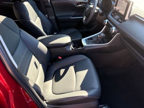 Used 2024 Toyota RAV4 XLE Premium image 26