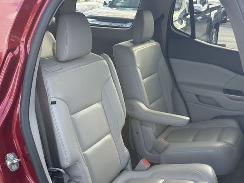 Used 2019 GMC Acadia SLT AWD/4WD image 33