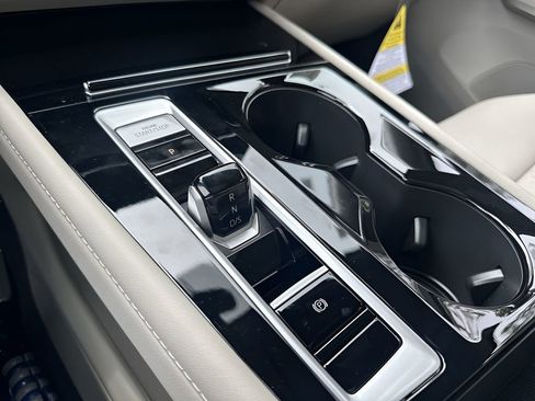 New 2026 Volkswagen Atlas SEL Premium R-Line AWD/4WD image 20