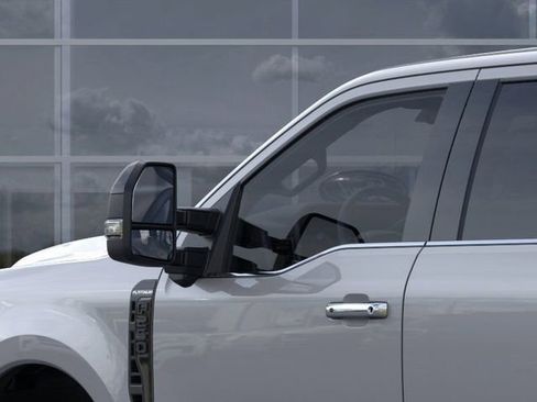 New 2026 Ford F250 Platinum w/ FX4 Off-Road Package image 21