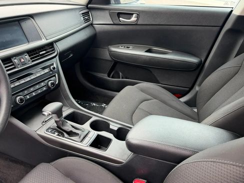 Used 2018 Kia Optima LX FWD image 5