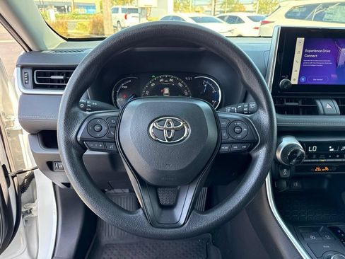 Certified 2025 Toyota RAV4 XLE AWD/4WD image 22