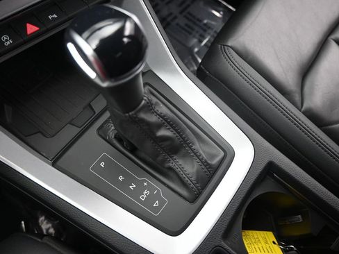 Used 2024 Audi Q3 2.0T Premium AWD/4WD image 37