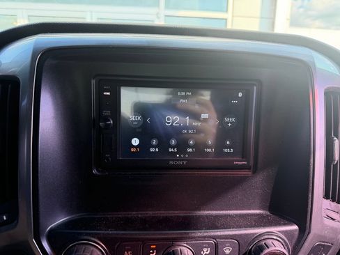 Used 2015 Chevrolet Silverado 1500 LT AWD/4WD image 10