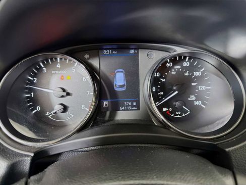 Certified 2019 Nissan Rogue SV image 10