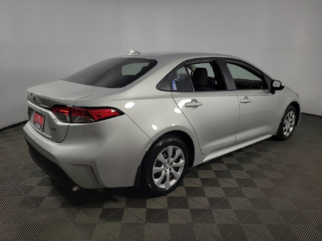 Used 2026 Toyota Corolla LE FWD image 8