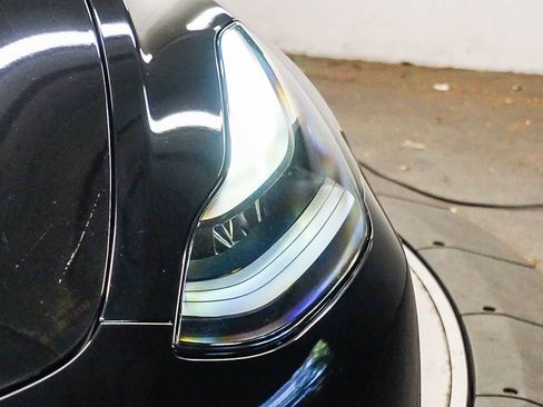 Used 2023 Tesla Model 3 Standard Range image 7