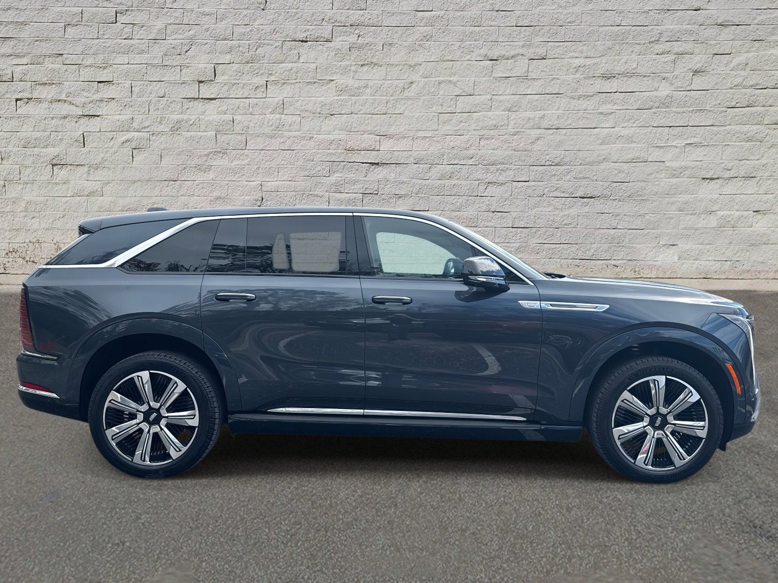 New 2025 Cadillac Escalade IQ Luxury 1 AWD/4WD image 6