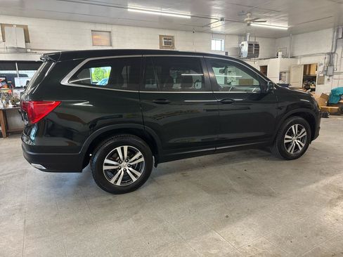 Used 2017 Honda Pilot EX-L image 4
