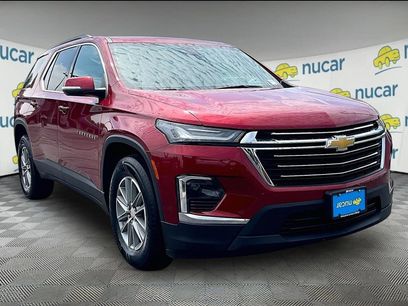 Used 2023 Chevrolet Traverse LT