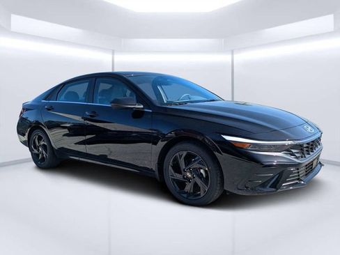 New 2026 Hyundai Elantra SEL Sport Premium FWD image 1