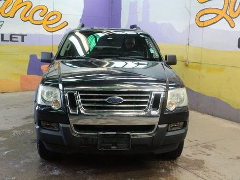 Used 2008 Ford Explorer Sport Trac XLT image 3