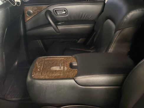 Used 2016 INFINITI QX80 4WD w/ 22" Wheel Package image 19