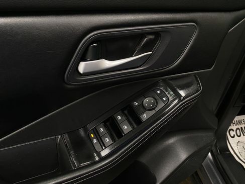 Certified 2025 Nissan Rogue SV AWD/4WD image 30