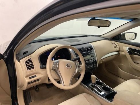 Used 2013 Nissan Altima 2.5 S image 8