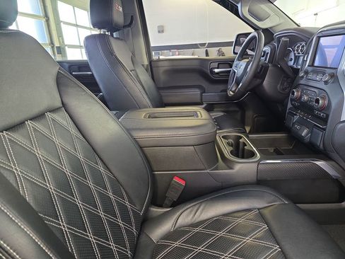 Used 2022 Chevrolet Silverado 1500 RST image 11