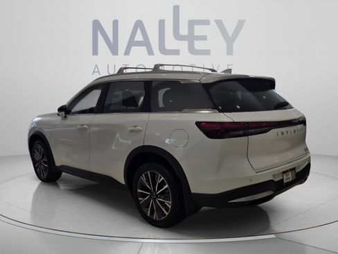 New 2027 INFINITI QX60 Luxe w/ Family Package FWD image 4