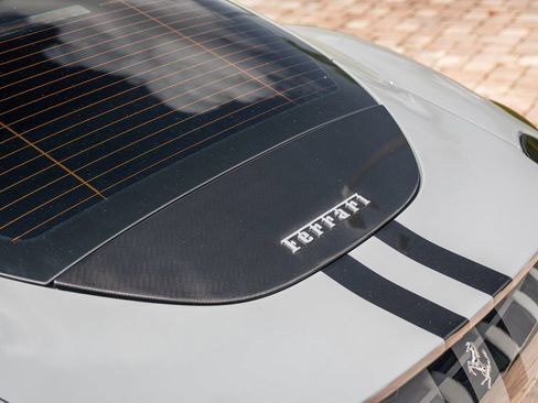 Used 2022 Ferrari Roma RWD image 19