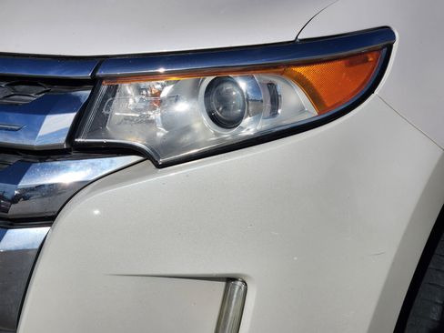 Used 2013 Ford Edge Limited w/ Driver Entry Pkg image 9