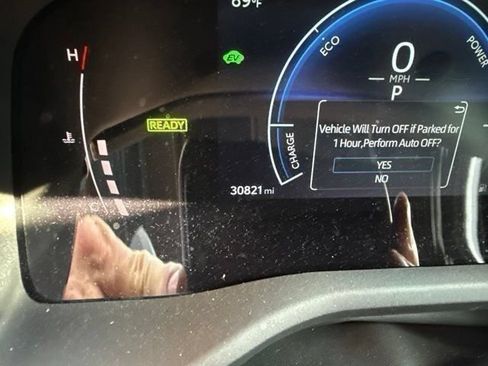 Used 2025 Toyota Camry SE w/ Multimedia Upgrade Package FWD image 9