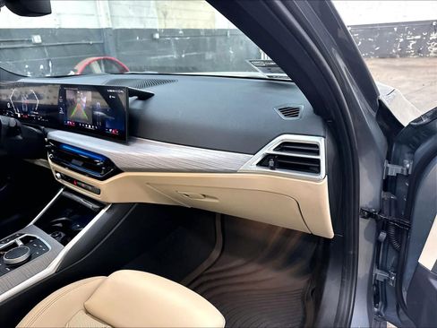 Used 2026 BMW 330i Sedan w/ Premium Package RWD image 18