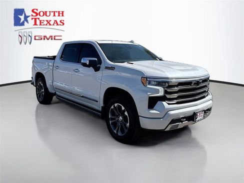 Used 2023 Chevrolet Silverado 1500 High Country w/ Technology Package AWD/4WD image 1