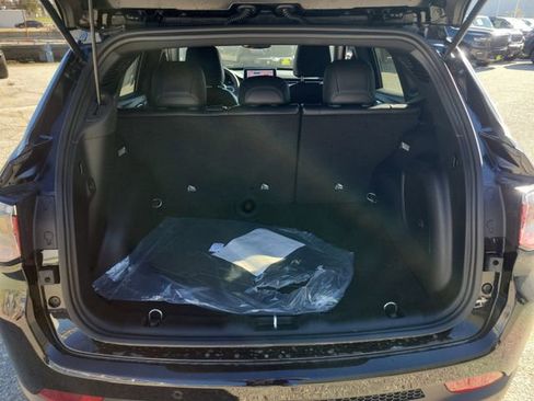 New 2026 Jeep Compass Limited w/ Sun, Sound & Navigation Group image 8
