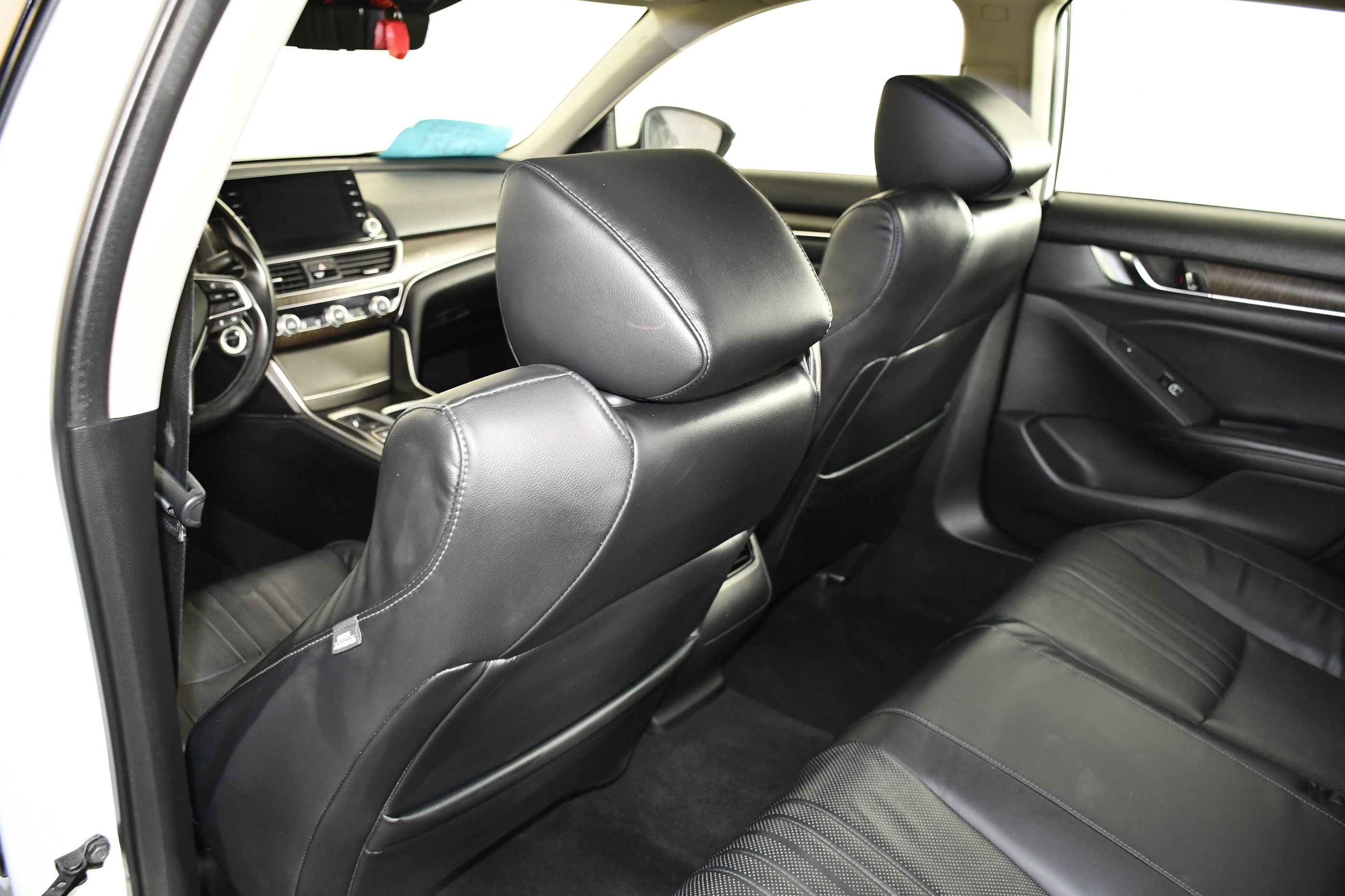 Used 2018 Honda Accord Touring image 47