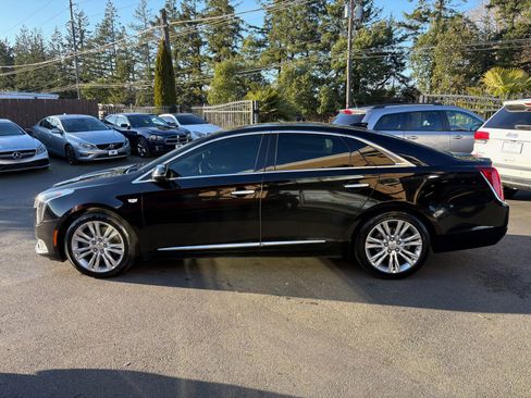 Used 2019 Cadillac XTS Luxury image 4