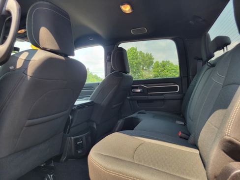 Used 2025 RAM 2500 Big Horn AWD/4WD image 19