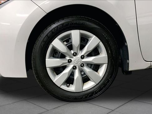 Used 2016 Toyota Corolla LE FWD image 11