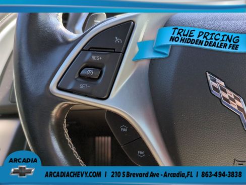 Used 2019 Chevrolet Corvette Stingray Coupe w/ 1LT RWD image 19