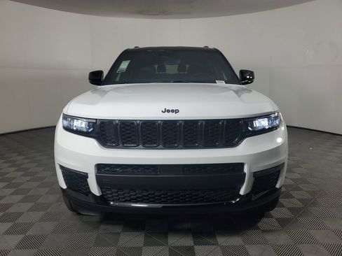 New 2025 Jeep Grand Cherokee L Limited image 9