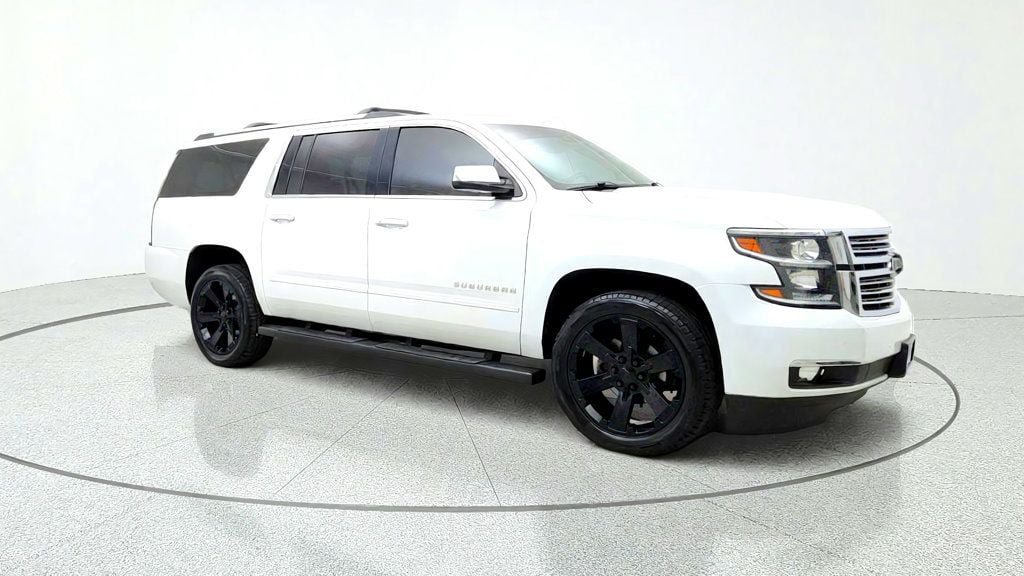 Used 2018 Chevrolet Suburban Premier AWD/4WD image 3
