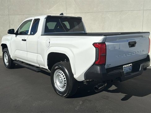 Used 2025 Toyota Tacoma SR image 4