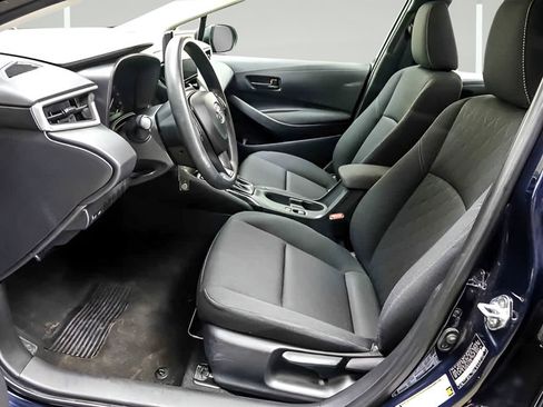 Used 2024 Toyota Corolla LE FWD image 8