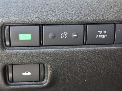 Used 2023 Nissan Sentra S FWD image 25