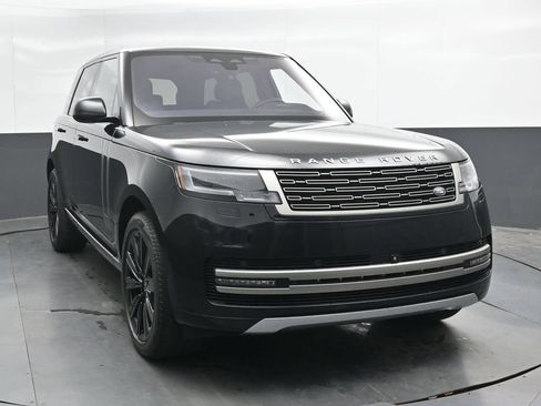 Used 2023 Land Rover Range Rover SE AWD/4WD image 6