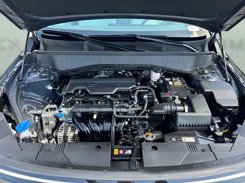 Used 2025 Hyundai Kona SEL FWD image 25