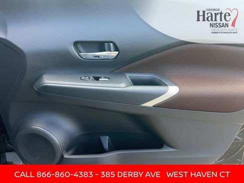 Certified 2024 Nissan Kicks SR image 41