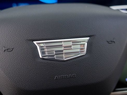 Certified 2024 Cadillac Lyriq Luxury AWD/4WD image 35