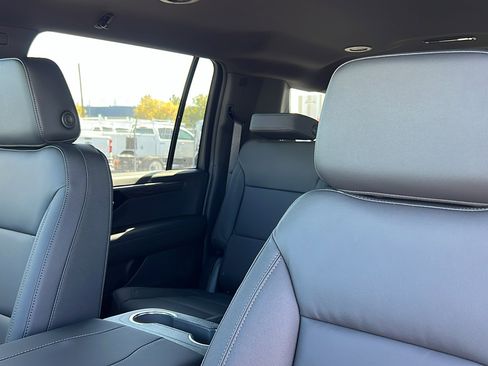 New 2026 Chevrolet Suburban LT w/ Comfort Package image 23