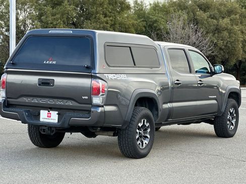 Used 2021 Toyota Tacoma TRD Off-Road w/ Technology Package image 4