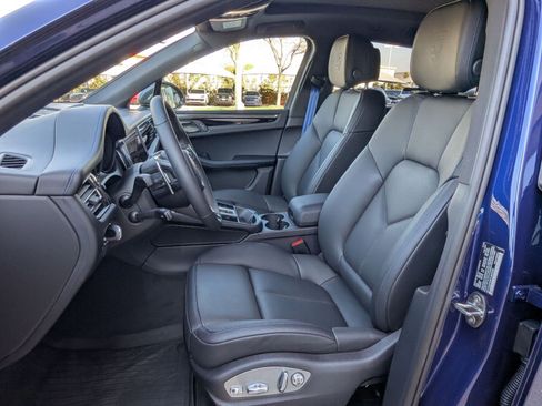 New 2026 Porsche Macan Turbo image 5