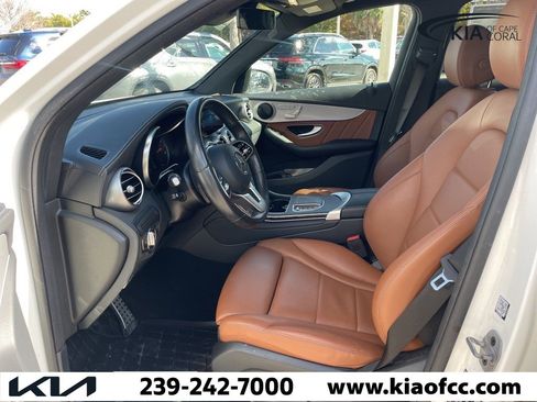 Used 2022 Mercedes-Benz GLC 300 4MATIC image 25