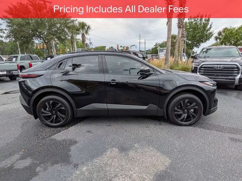 Certified 2026 Toyota C-HR AWD/4WD image 4