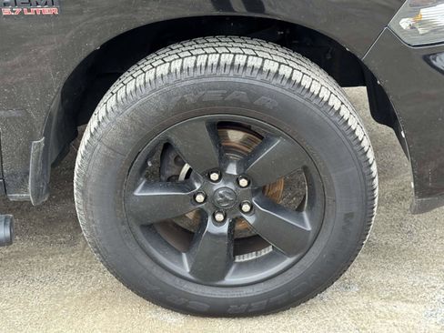 Used 2016 RAM 1500 Express w/ Black Ram 1500 Express Group image 6