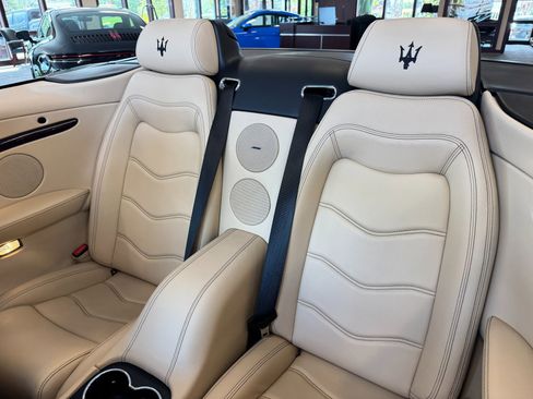 Used 2014 Maserati GranTurismo Convertible image 38